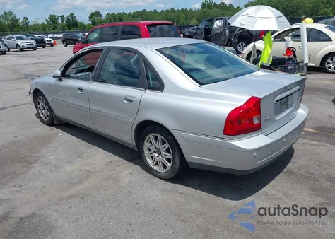 2005 Volvo S80 2.5T/2.5T Awd from USA, damaged, VIN YV1TH592751411155